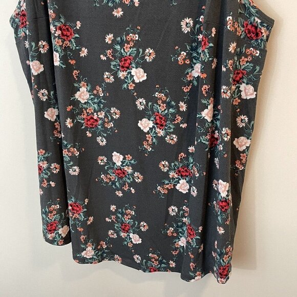 Torrid Grey Floral Crepe Tank Top Sz 2 Gray Stretchy Soft Sleeveless Casual EUC - Picture 4 of 9